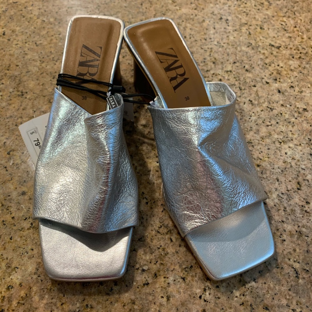 Brand new Zara heeled silver sandals size 38